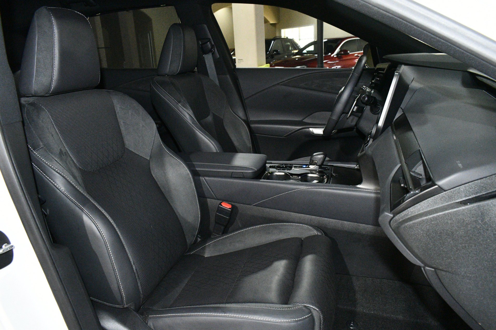 Used 2023 Lexus RX 350 AWD w/ Accessory Package image 8