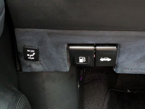 Used 2022 Nissan Kicks SR w/ Interior Electronics Package FWD image 23