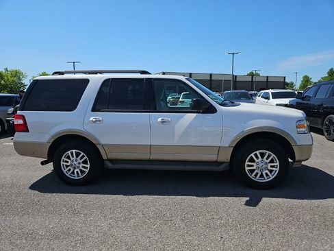 Used 2011 Ford Expedition XLT w/ 201A Rapid Spec Order Code AWD/4WD image 7
