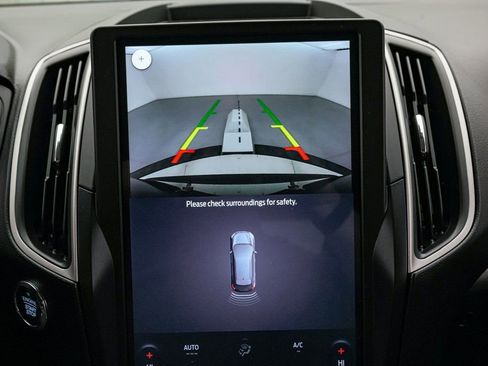 Certified 2024 Ford Edge SEL w/ Convenience Package image 16