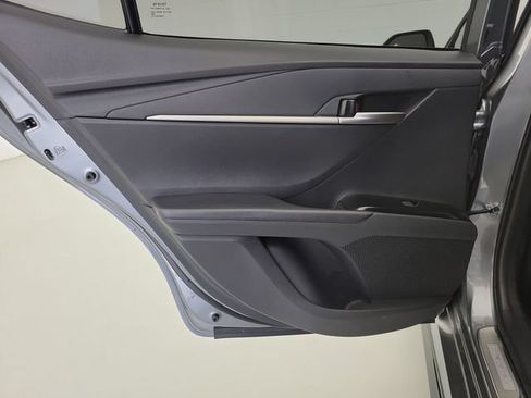 Used 2025 Toyota Camry SE w/ Convenience Package FWD image 15