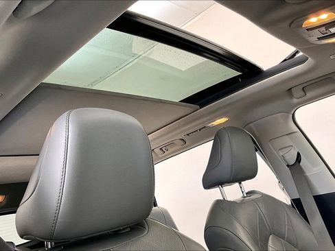 Used 2023 Toyota Highlander Platinum image 22