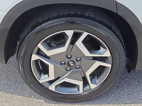 Used 2023 Hyundai Palisade SEL w/ Premium Package FWD image 7