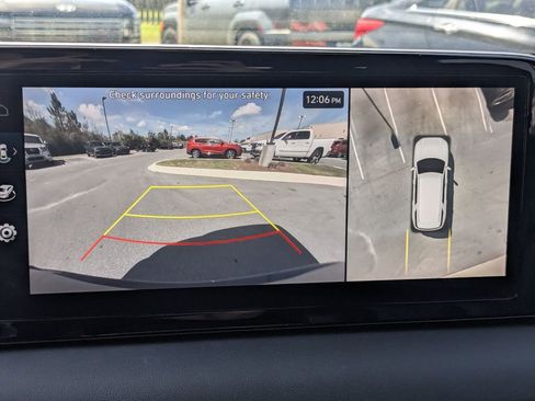 Used 2023 Hyundai Palisade Calligraphy image 15