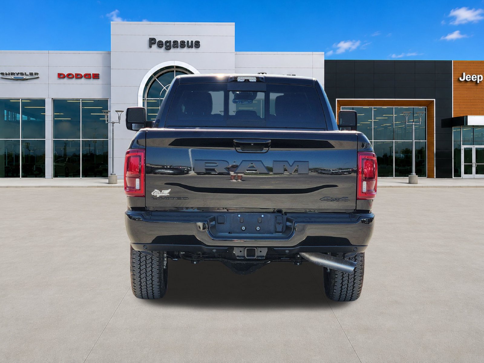 New 2025 RAM 2500 Limited AWD/4WD image 8