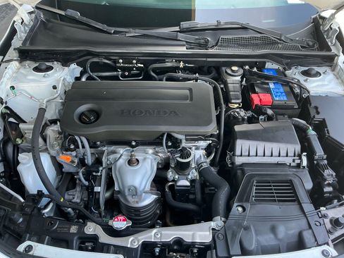 Used 2025 Honda Civic LX image 19