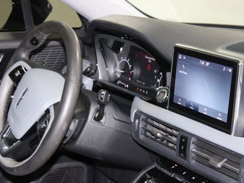 Used 2022 Lincoln Corsair FWD image 31