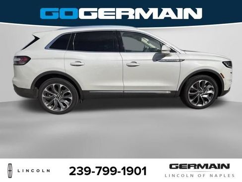 Used 2022 Lincoln Nautilus Reserve w/ Equipment Group 201A FWD image 8