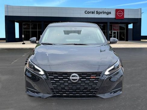 New 2026 Nissan Altima 2.5 SR w/ SR Midnight Edition Package FWD image 8