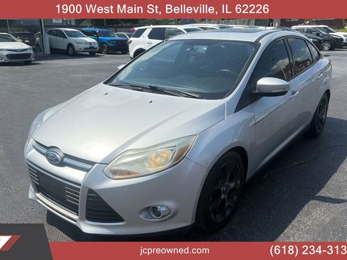 Used 2014 Ford Focus SE w/ Equipment Group 201A FWD image 1