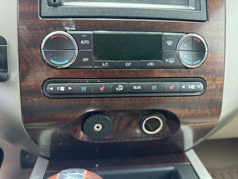 Used 2008 Ford Expedition Limited RWD image 13