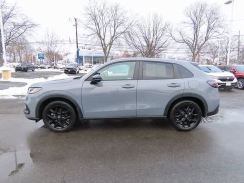 Used 2023 Honda HR-V Sport image 3