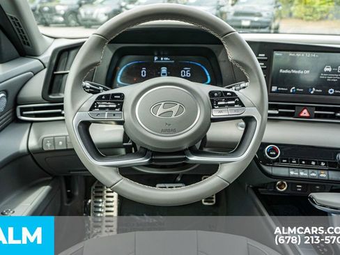 Used 2025 Hyundai Elantra Sport image 28