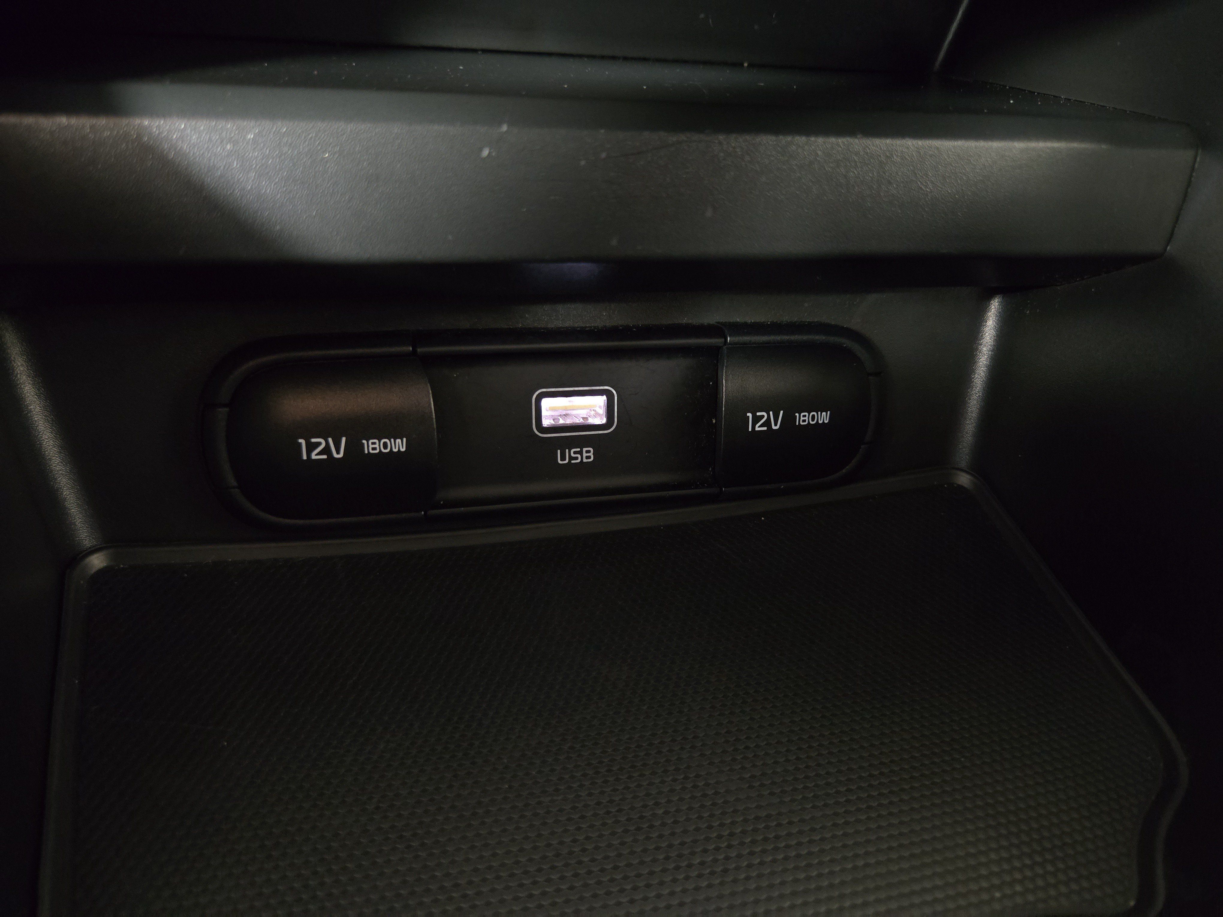 Used 2024 Kia Soul LX w/ Option Group 015 FWD image 28
