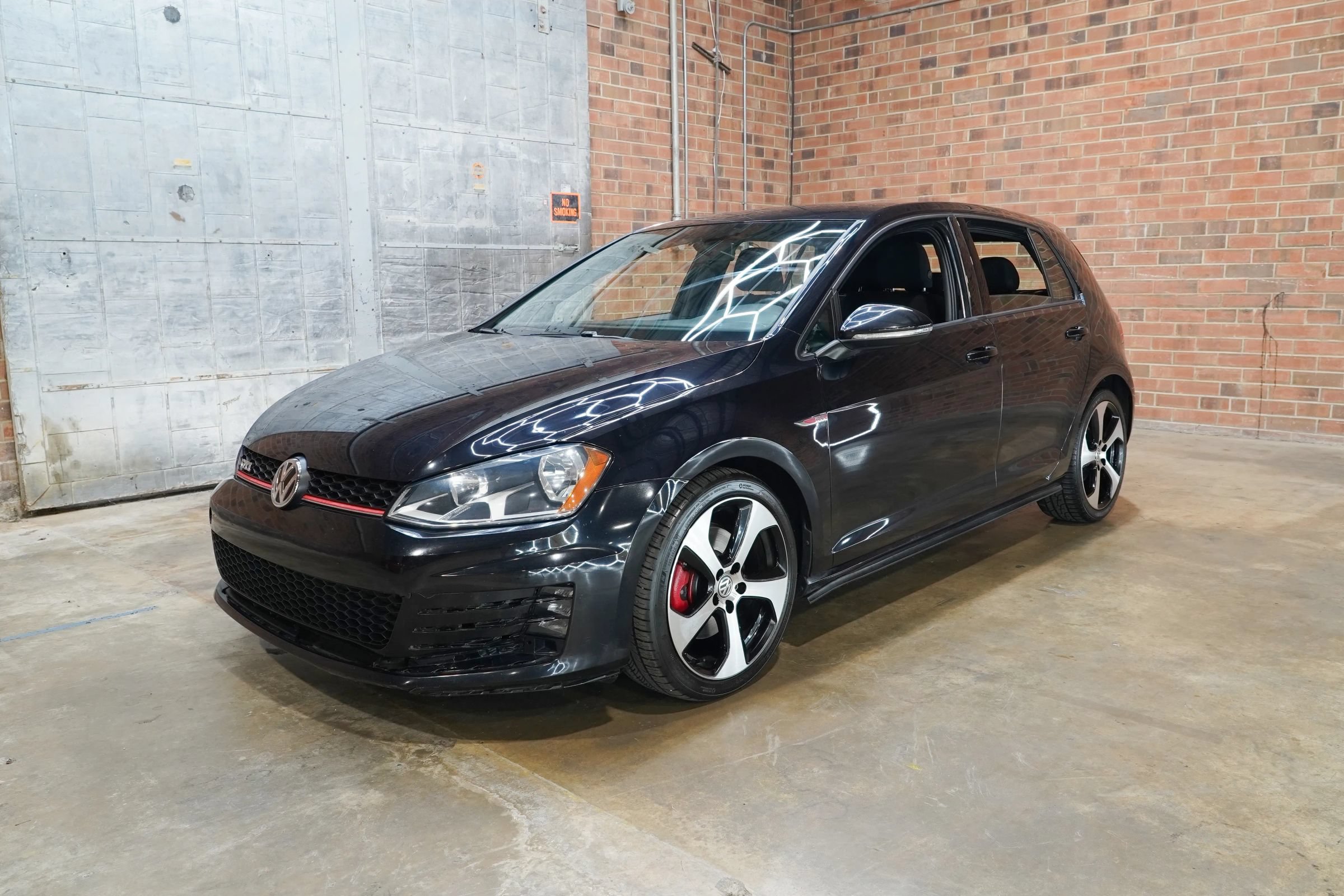 Used 2017 Volkswagen GTI S FWD image 6