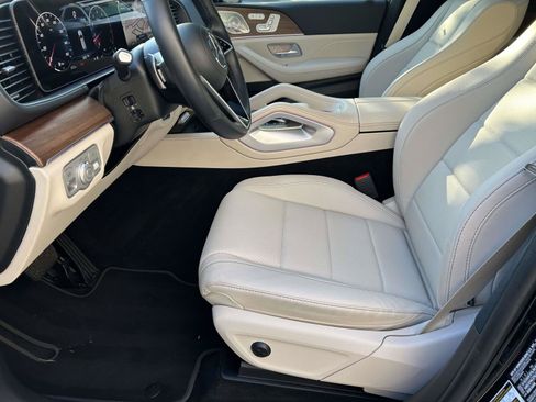 Certified 2025 Mercedes-Benz GLE 450 4MATIC image 19