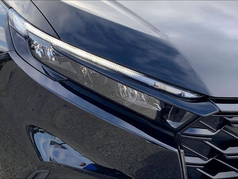 Used 2024 Honda CR-V Sport Touring image 28