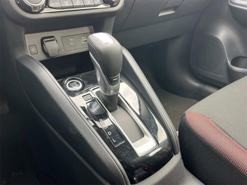 Used 2025 Nissan Versa SR w/ Trunk Package image 34