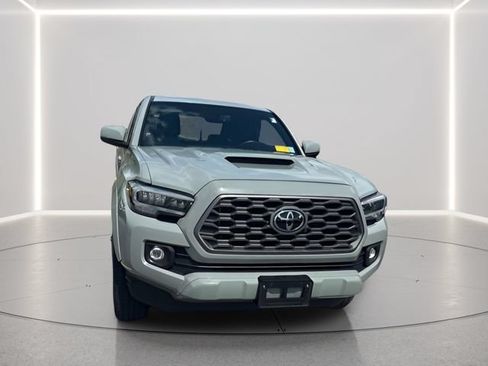 Used 2023 Toyota Tacoma TRD Sport w/ TRD Premium Sport Package AWD/4WD image 19