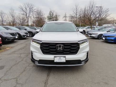 Certified 2023 Honda Pilot EX-L image 6