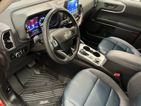 Used 2024 Ford Bronco Sport Outer Banks w/ Tech Package AWD/4WD image 15