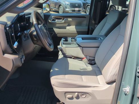 Used 2025 Chevrolet Silverado 1500 LT image 11