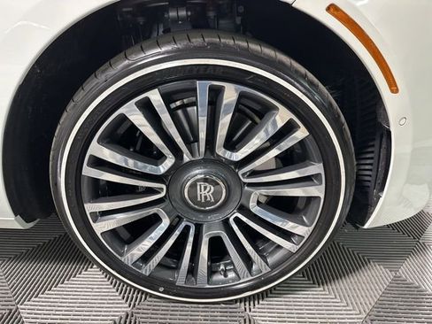Used 2023 Rolls-Royce Ghost Base image 9