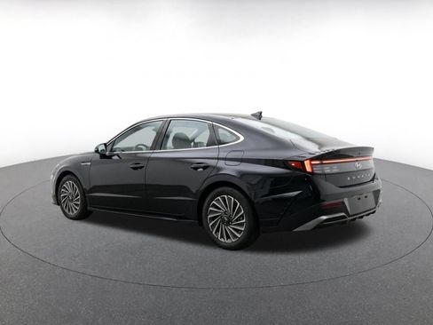 Used 2025 Hyundai Sonata SEL FWD image 7