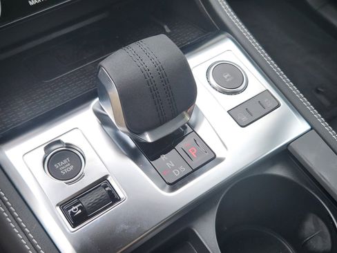 New 2025 Jaguar F-PACE R-Dynamic S image 11