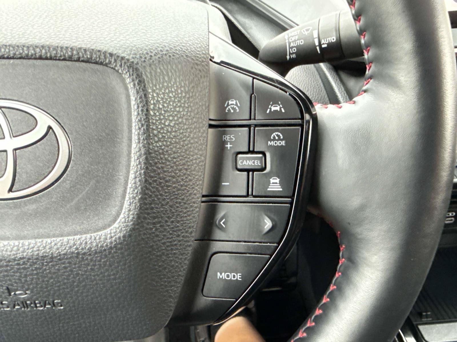 Used 2023 Toyota Prius Prime Premium FWD image 25