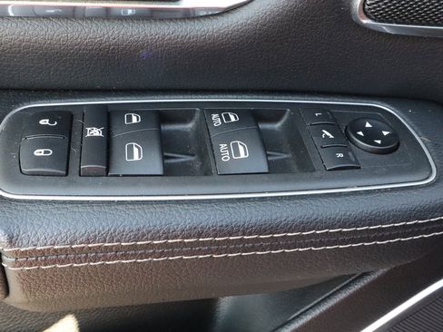 Used 2021 RAM 1500 Laramie image 15