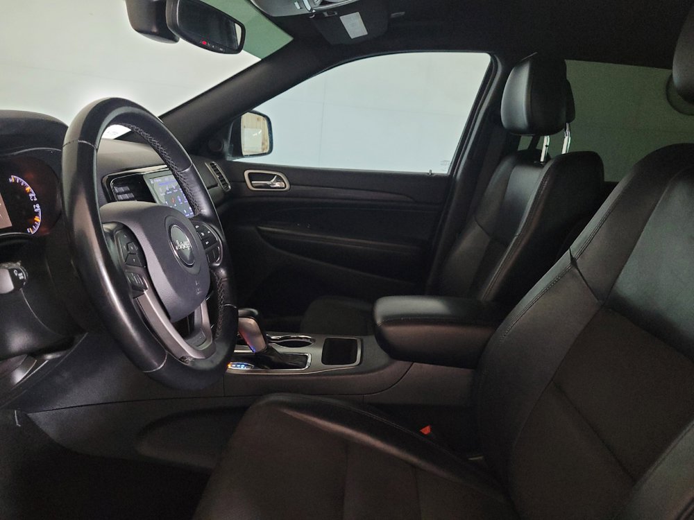 Used 2020 Jeep Grand Cherokee Altitude RWD image 17