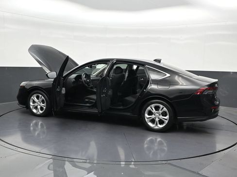 Used 2023 Honda Accord LX image 37