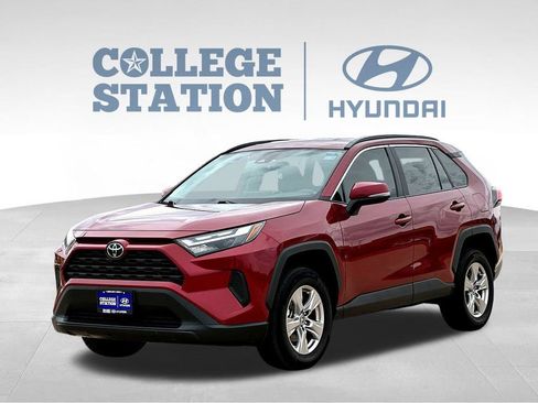Used 2024 Toyota RAV4 XLE FWD image 6