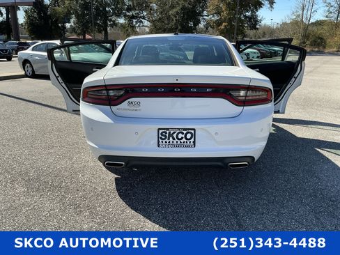 Used 2020 Dodge Charger SXT image 32