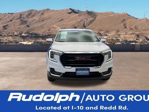 Used 2024 GMC Terrain SLE image 8