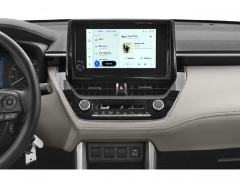 New 2025 Toyota Corolla Cross L image 9