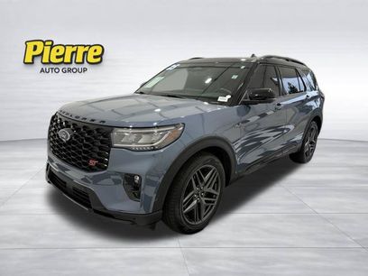 Used 2025 Ford Explorer ST