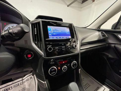 Used 2019 Subaru Forester Premium image 17