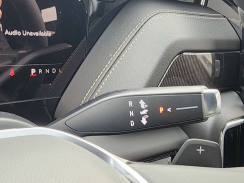 New 2025 GMC Yukon XL Elevation image 23