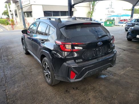 Used 2025 Subaru Crosstrek 2.5i Premium AWD/4WD image 9