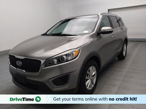 Used 2017 Kia Sorento FWD image 1