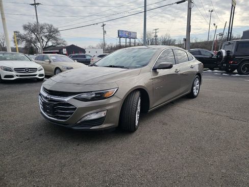 Used 2020 Chevrolet Malibu LT FWD image 6