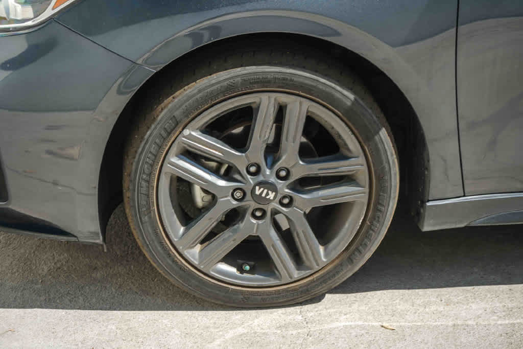 Used 2021 Kia Forte GT-Line FWD image 11