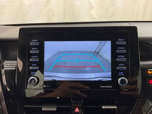Used 2022 Toyota Camry LE FWD image 19