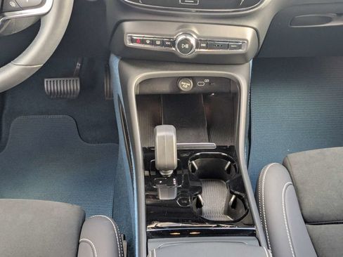 Certified 2023 Volvo XC40 Recharge Ultimate AWD/4WD image 26