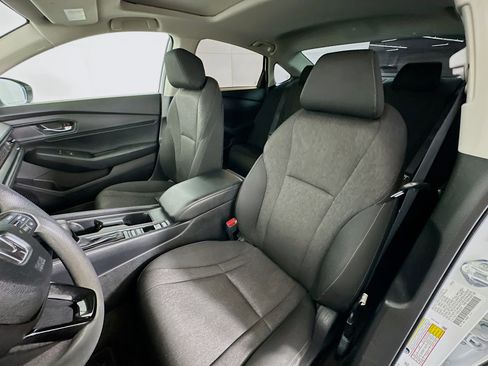 Used 2023 Honda Accord EX image 13