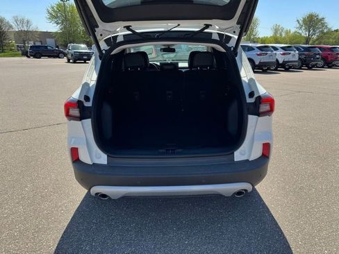 New 2025 Ford Escape SE w/ PHEV Premium Package FWD image 5