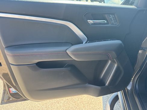Certified 2023 Chevrolet Colorado Z71 w/ Z71 Convenience Package 2 AWD/4WD image 14