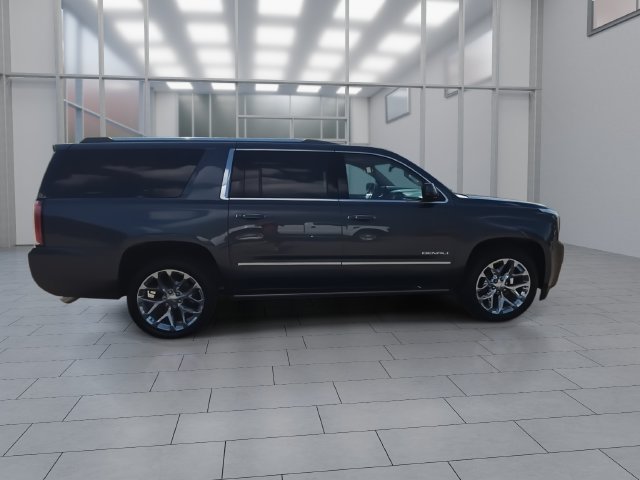 Used 2020 GMC Yukon XL Denali w/ Denali Ultimate Package AWD/4WD image 9